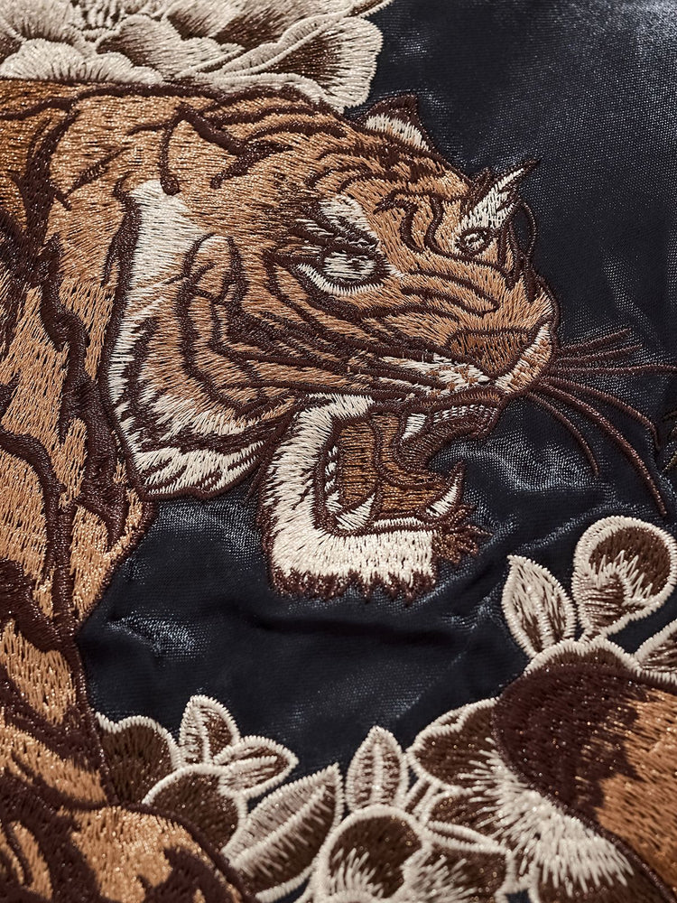 Huaxia Junpin Chinese style national tide heavy industry jacket casual national tide embroidery dragon tiger fighting baseball uniform jacket S108